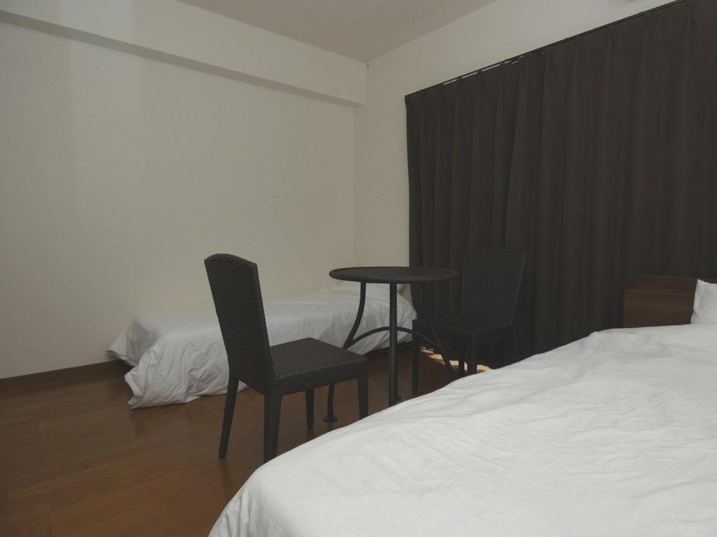 Ao Dazaifu Aparthotel Chikushino Bagian luar foto